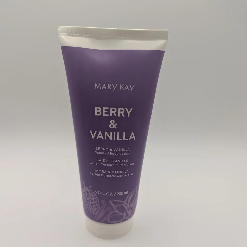 New Mary Kay Berry & Vanilla Scented Body Lotion Full Size 6.7 fl oz 200 mL‎